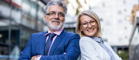 Les comportements des femmes et des hommes sous la loupe de l’AMF