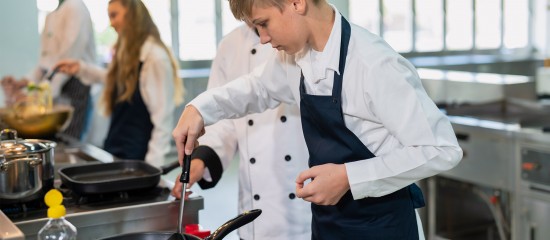 Contrat d’apprentissage : quelle aide financière pour les employeurs en 2026 ?